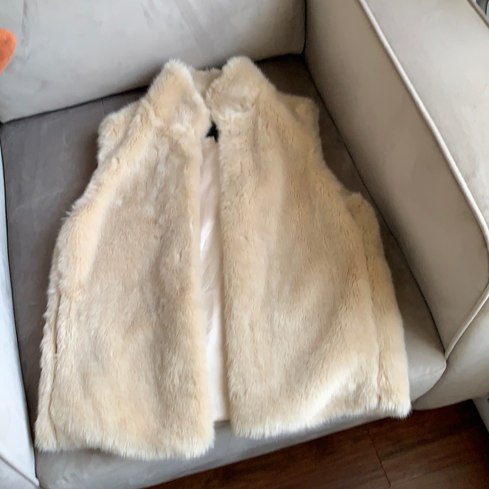 Dynamite Faux fur Vest